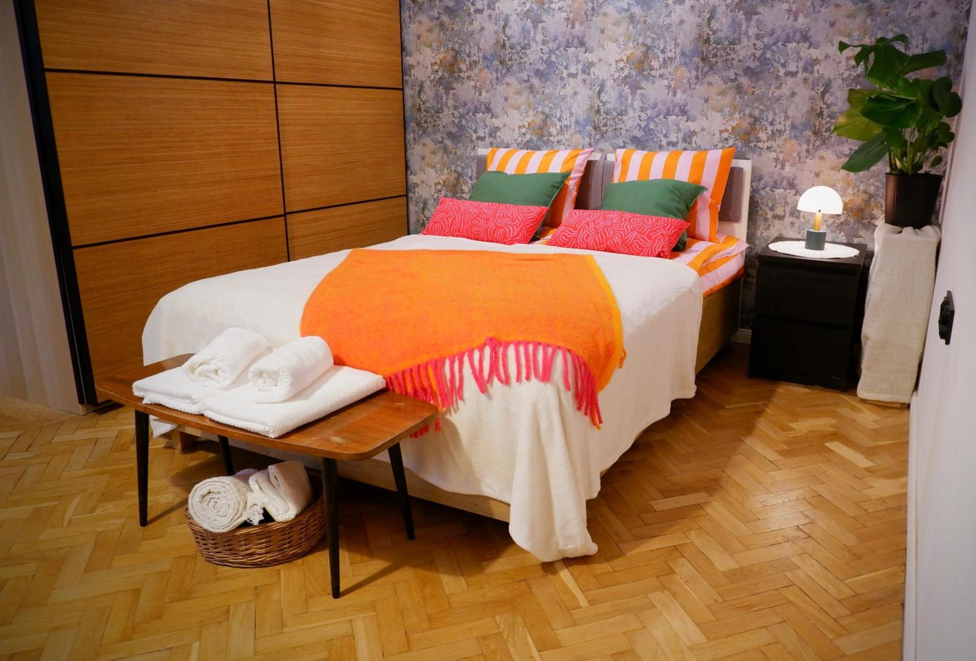 Apartment Elektoralna Warschau
